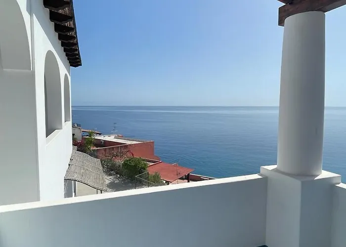 Oltremare Lipari (Isola Lipari)