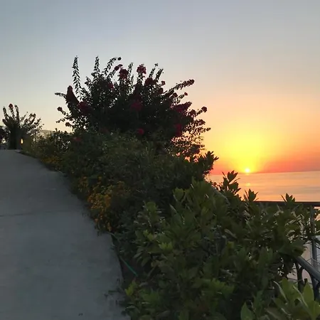 Lägenhetshotell Oltremare Lipari (Isola Lipari)