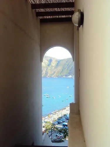 Ξενοδοχείο με διαμερίσματα Oltremare 4*