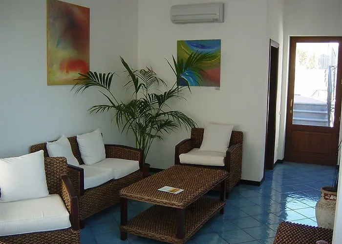 Oltremare Λίπαρι